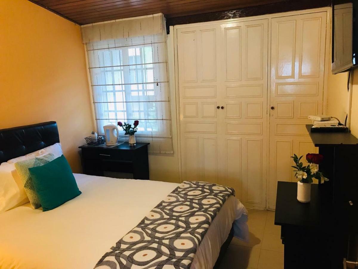 Casa Prada Bed & Breakfast Богота Екстер'єр фото
